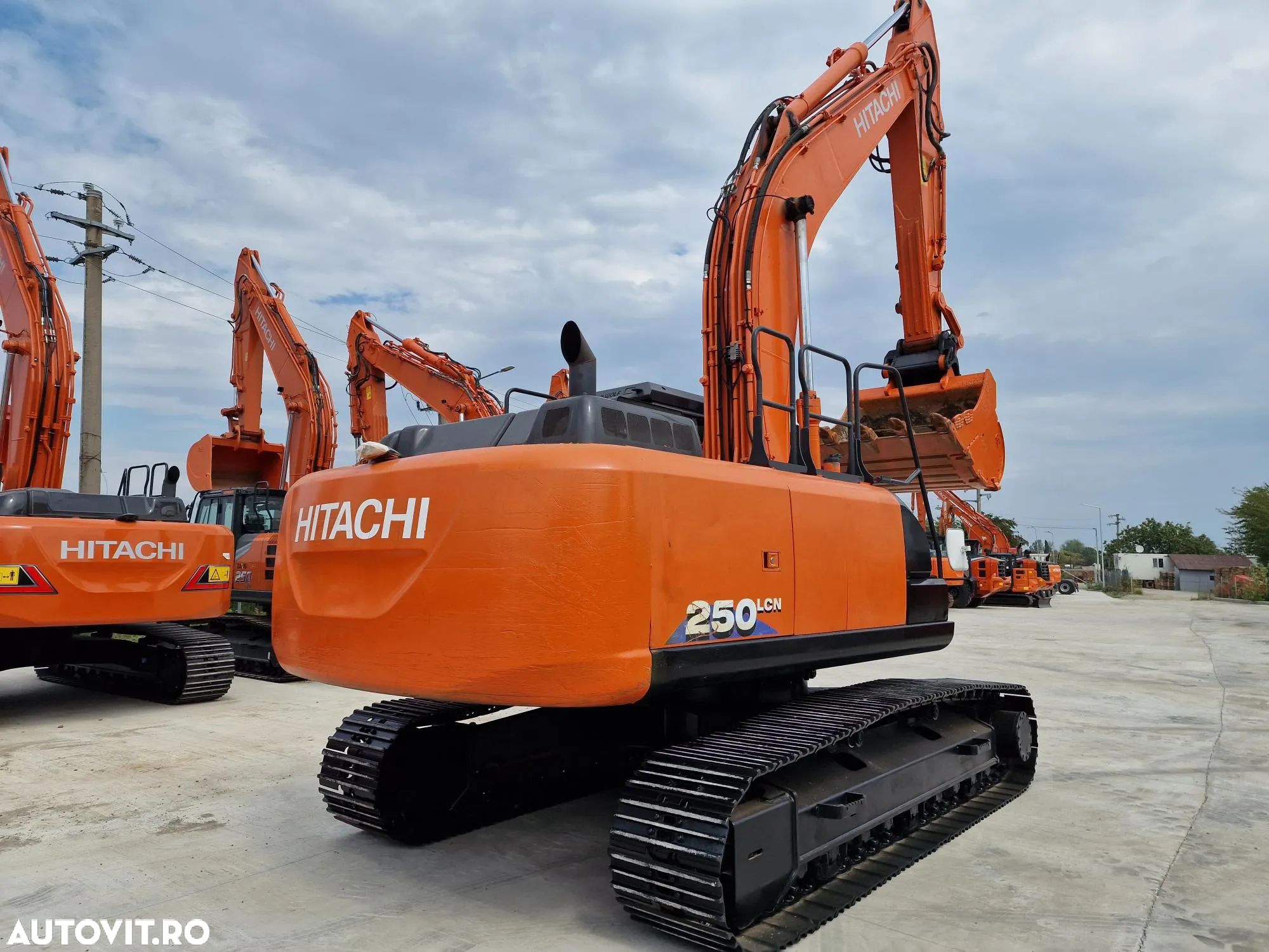 Hitachi ZX250LCN-6, 2016, 8.800h, latime 2,99m, inst picon, a doua inst hidr, gresare automata, protectie cabina, posibilitate leasing, PROMOTIE 77900 EUR+Tva - 1