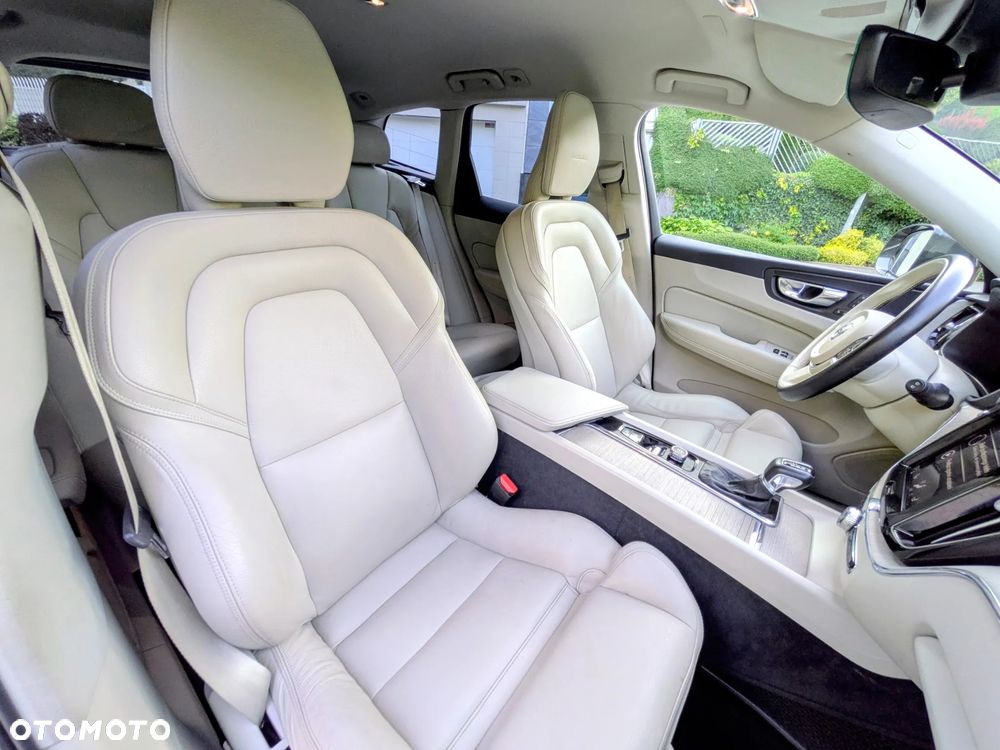 Volvo XC 60 T5 AWD Inscription - 16