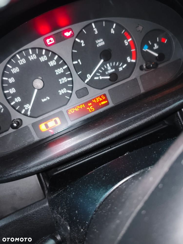 BMW Seria 3 320d - 10