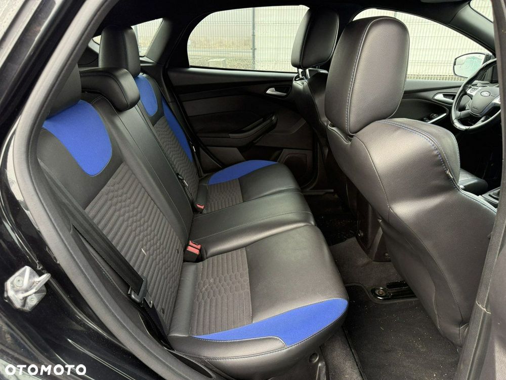 Ford Focus 2.0 EcoBoost ST - 15