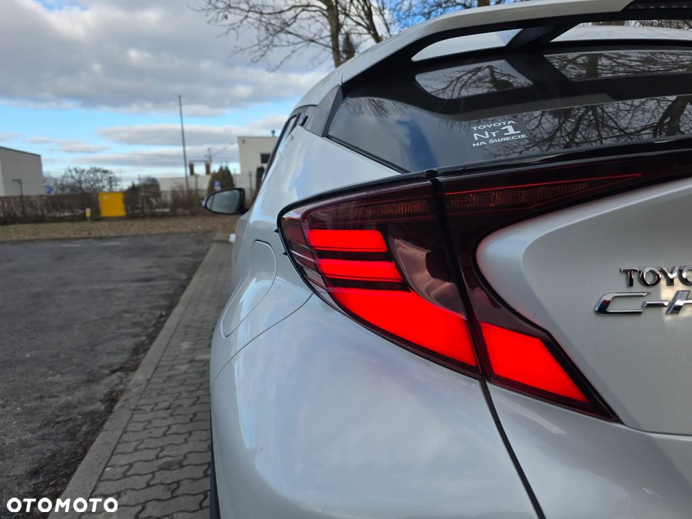Toyota C-HR 2.0 Hybrid Executive - 9