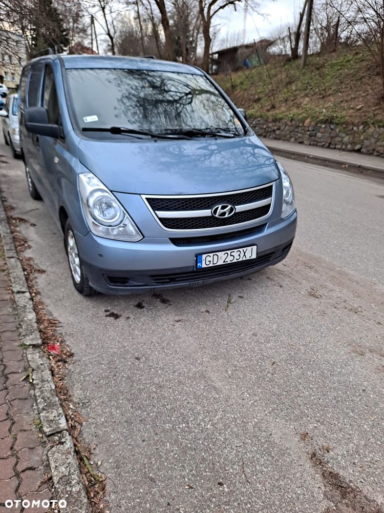 Hyundai H-1 2.5 CRDi Comfort - 2