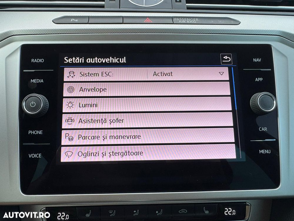 Volkswagen Passat 2.0 TDI SCR 4Motion DSG Comfortline - 23