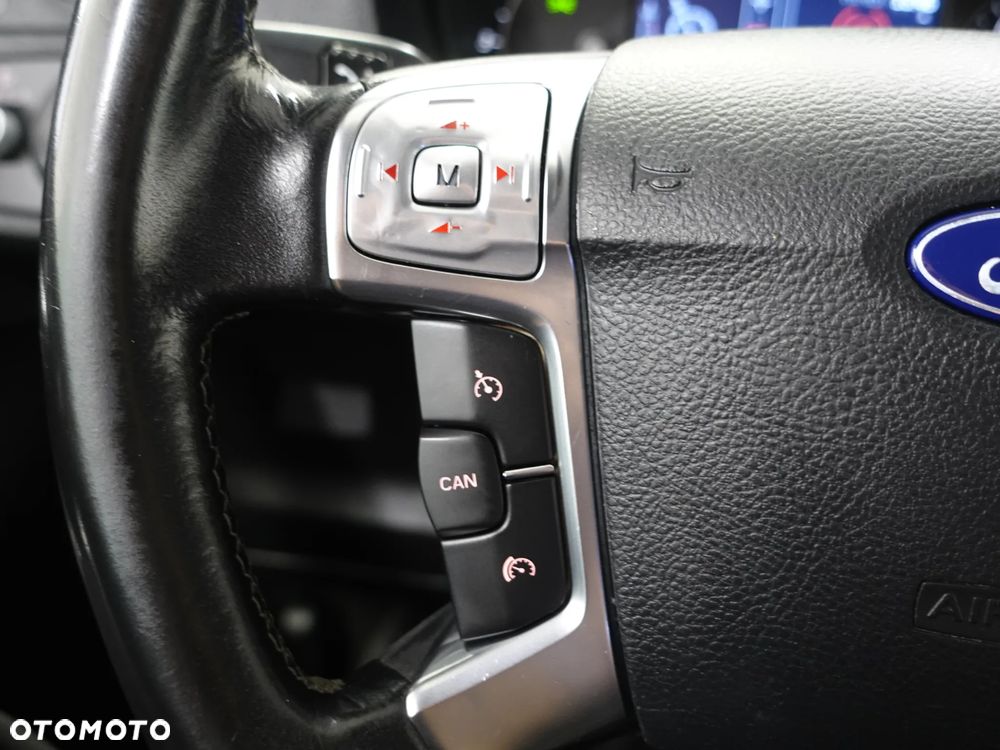 Ford S-Max - 36