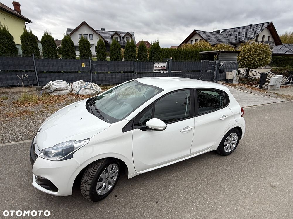 Peugeot 208 PureTech 82 Start & Stop Style - 11