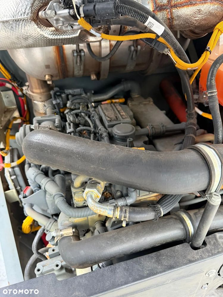 Claas Scorpion 732 Varipower - 21