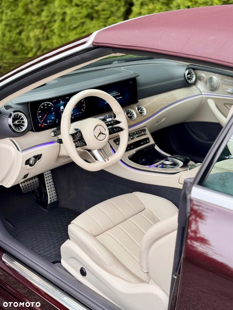 Mercedes-Benz Klasa E 200 4-Matic 9G-TRONIC - 22