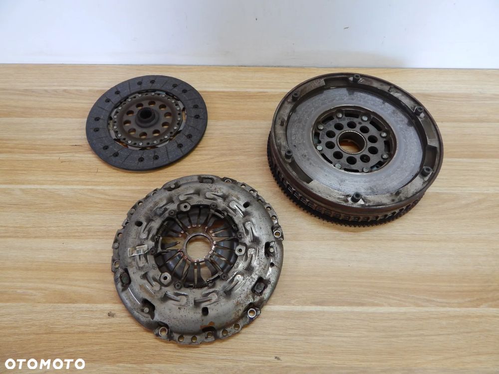 Sprzęgło dwumasa 2.0 D4 D4204T Volvo v60 v70 v40 s40 s60 xc60 10-18 Łuków części - 1