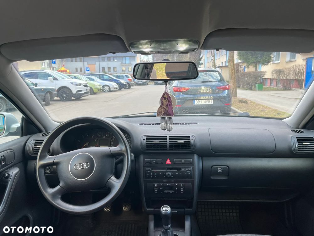 Audi A3 Sportback 1.6 Ambition - 5
