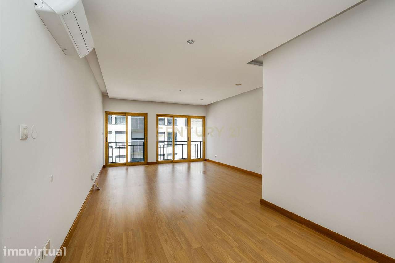 Arrendamento : Fantástico Apartamento T1 com Box (Pré-instalação para - Grande imagem: 5/21