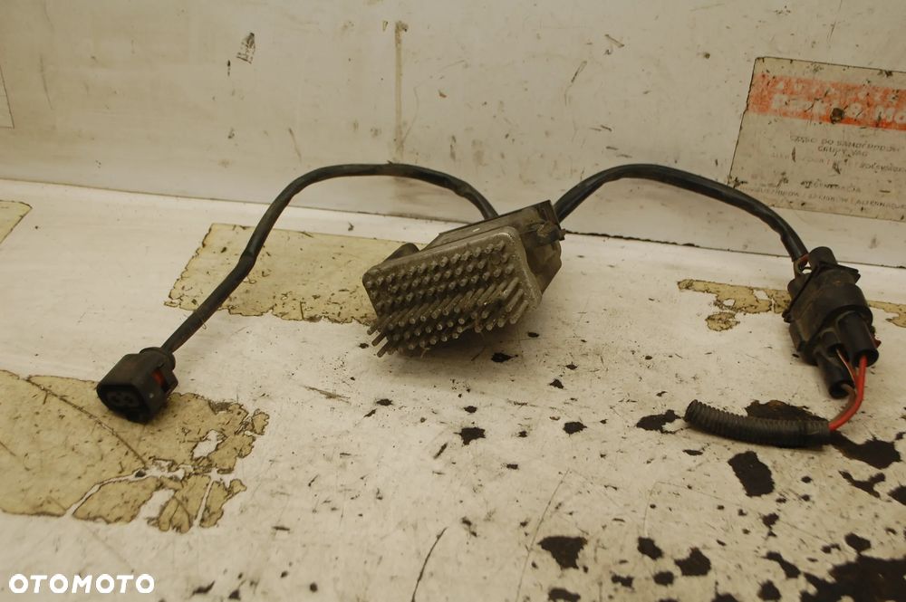 MODUŁ WENTYLATORÓW 8K0910501F AUDI A4 B8 A5 - 3