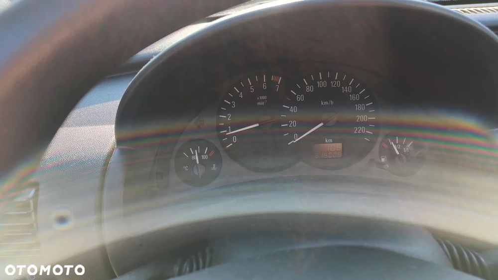 Opel Corsa 1.0 12V Comfort - 6