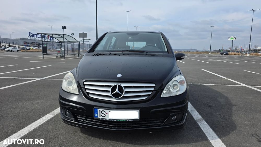 Mercedes-Benz B 180 - 1