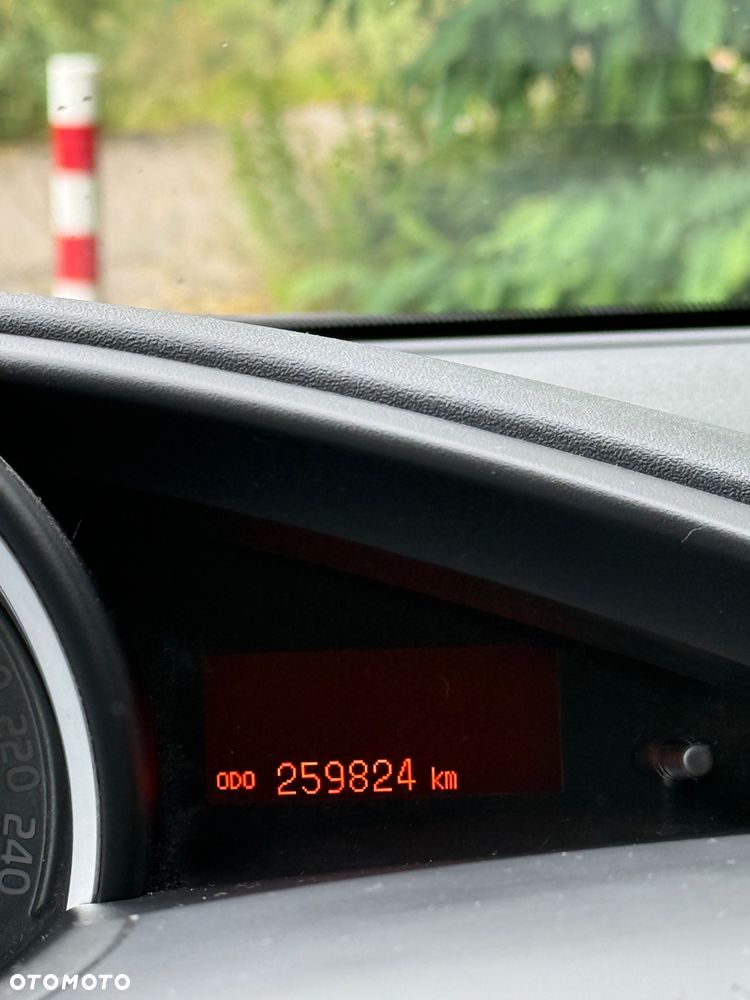 Toyota Verso 1.6 D-4D Active EU6 - 9
