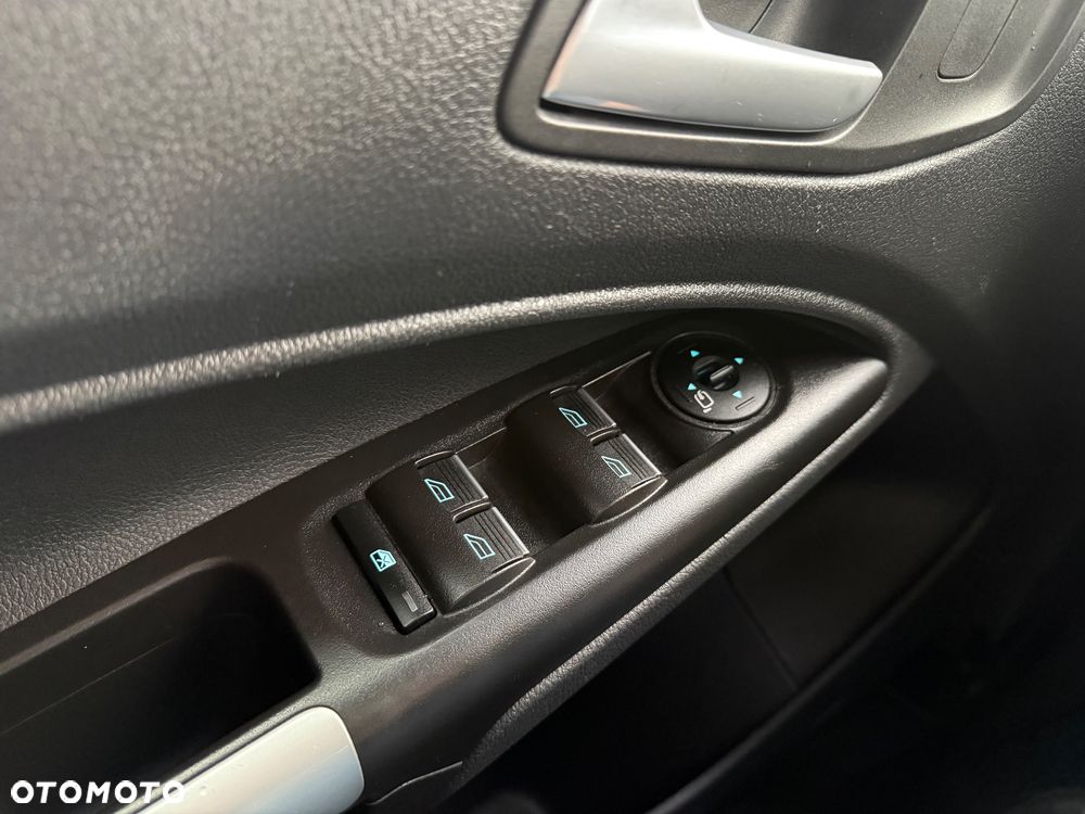 Ford Tourneo Connect - 10