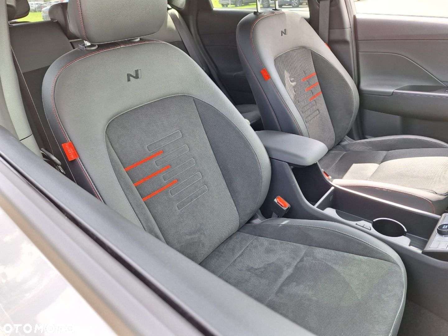 Hyundai Kona - 16