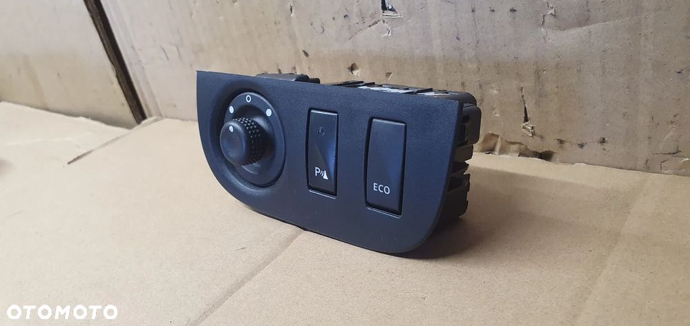Przełącznik regulacji lusterek PDC ECO Dacia Logan II 255704649R 684934791R - 4