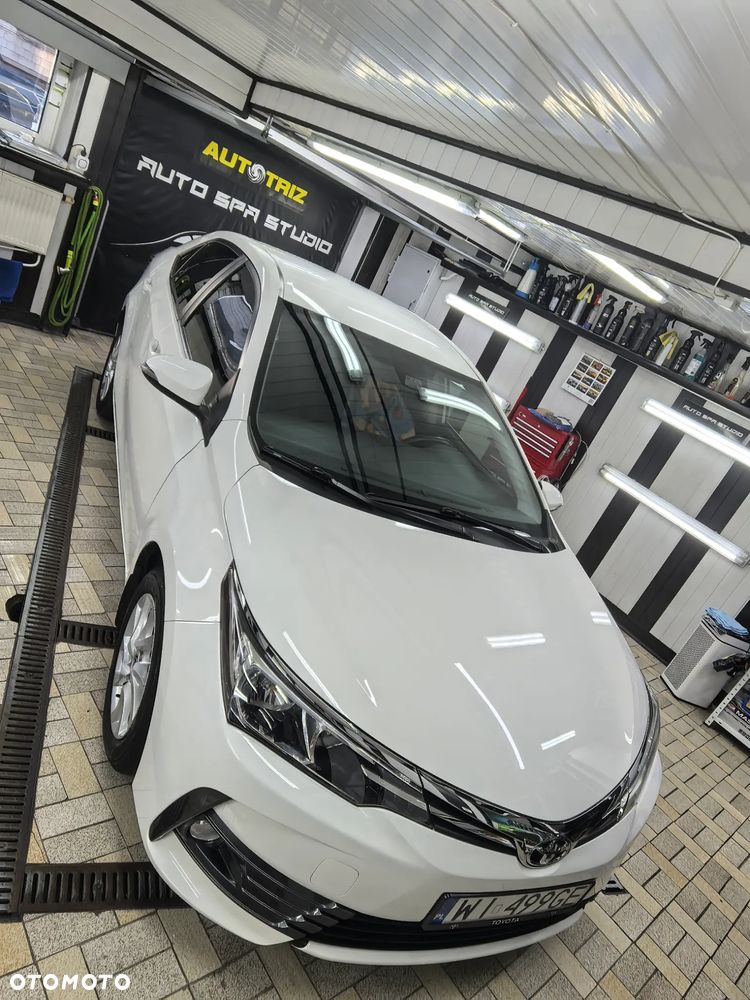Toyota Corolla 1.6 Comfort - 3
