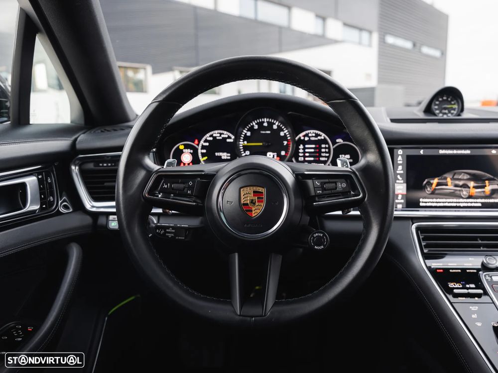 Porsche Panamera 4 E-Hybrid - 14