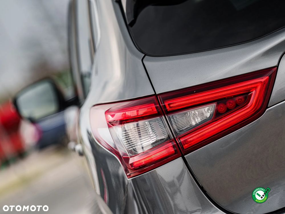 Nissan Qashqai 1.2 DIG-T N-Connecta Xtronic - 9