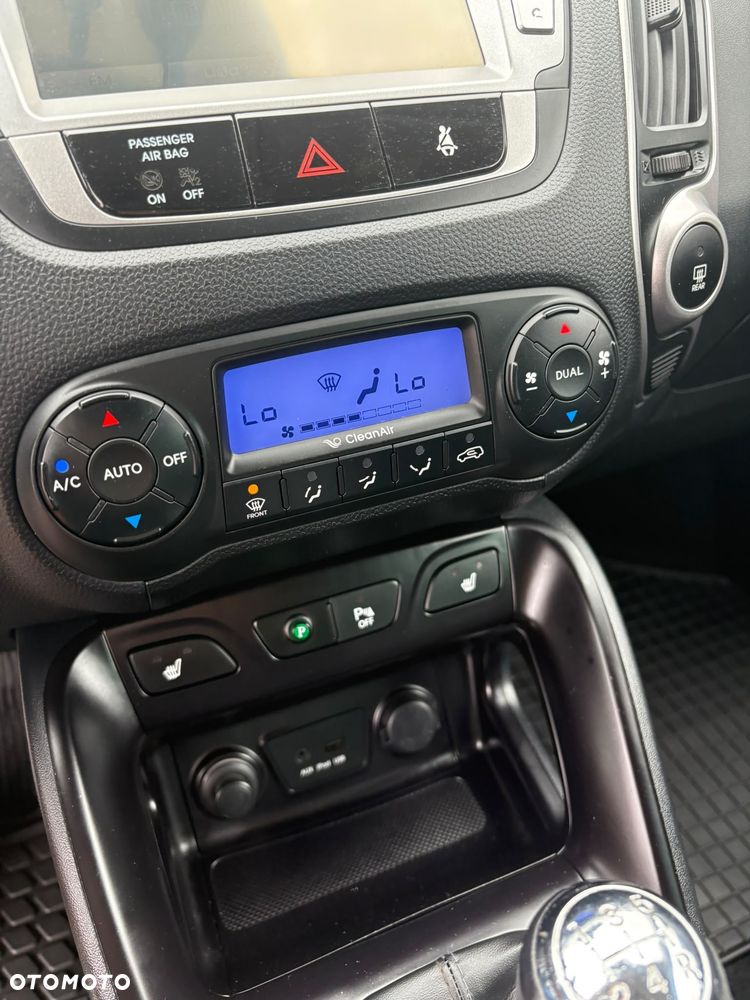 Hyundai ix35 2.0 4WD Premium - 17