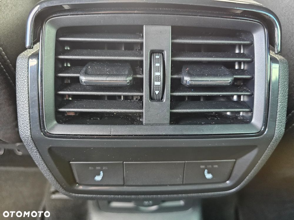 Skoda Karoq 2.0 TSI 4x4 DSG Sportline - 20