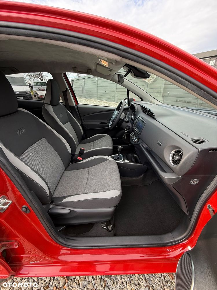 Toyota Yaris 1.5 Premium CVT - 22