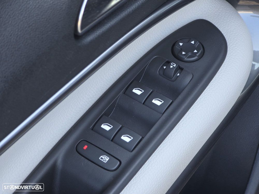 Fiat 600 1.2 Hybrid La Prima - 15
