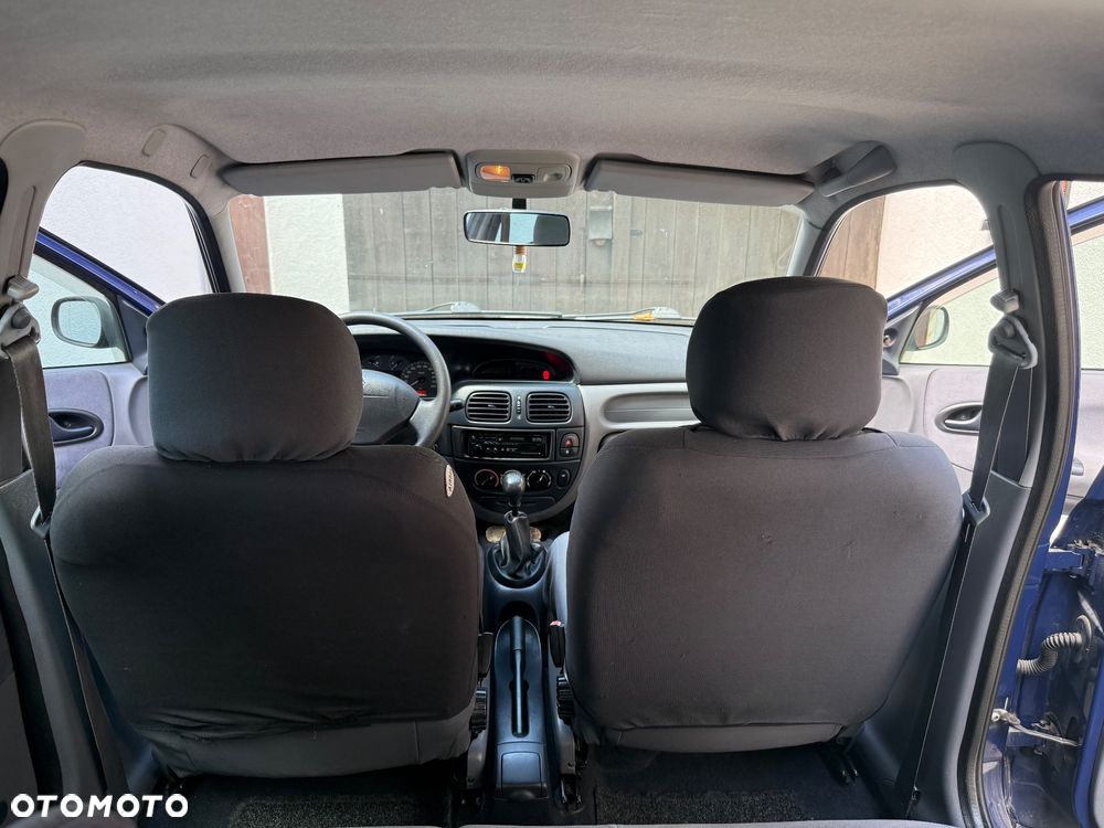 Renault Megane 1.4 RN - 27