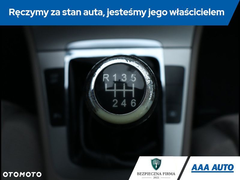 Volkswagen Passat - 16