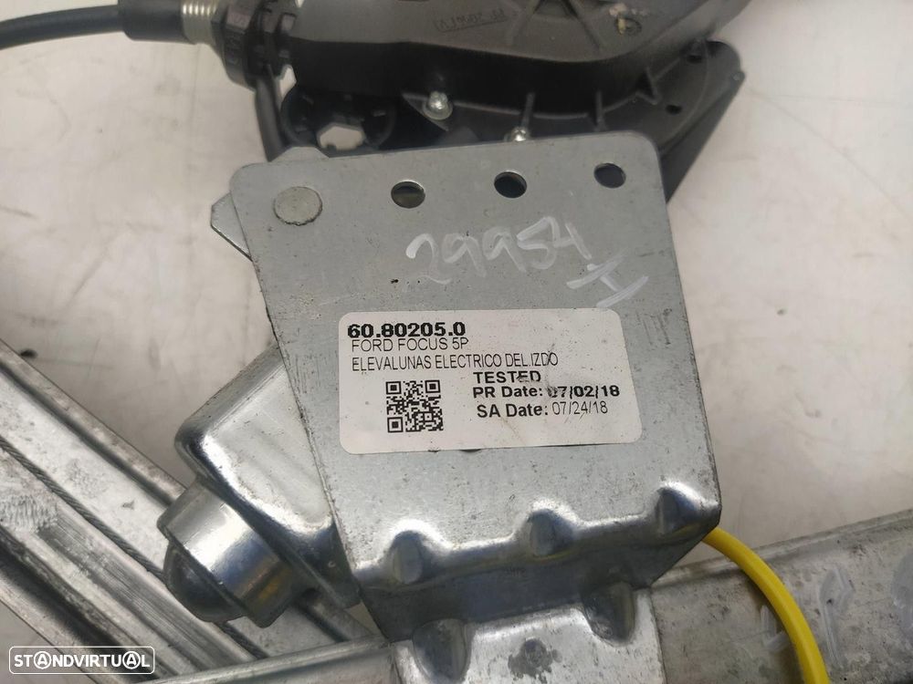 ELEVADOR DE VIDRO FRONTAL ESQUERDO FORD FOCUS SEDAN 2001 - 1