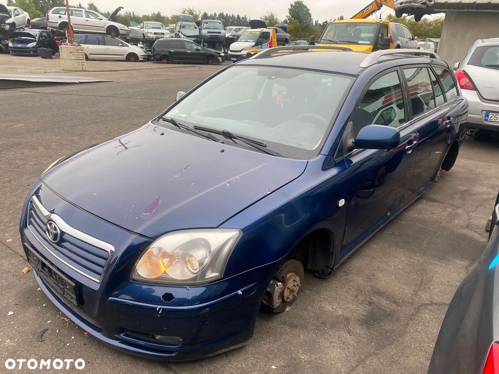 238 / Toyota Avensis T25 / Na Części / - 3