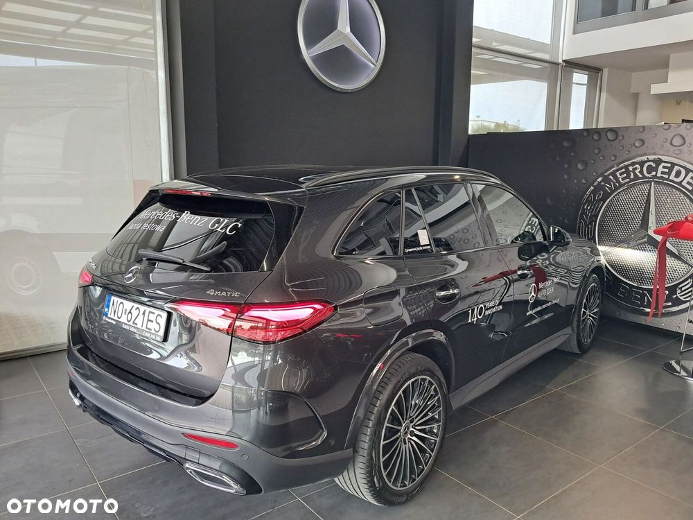 Mercedes-Benz GLC - 27