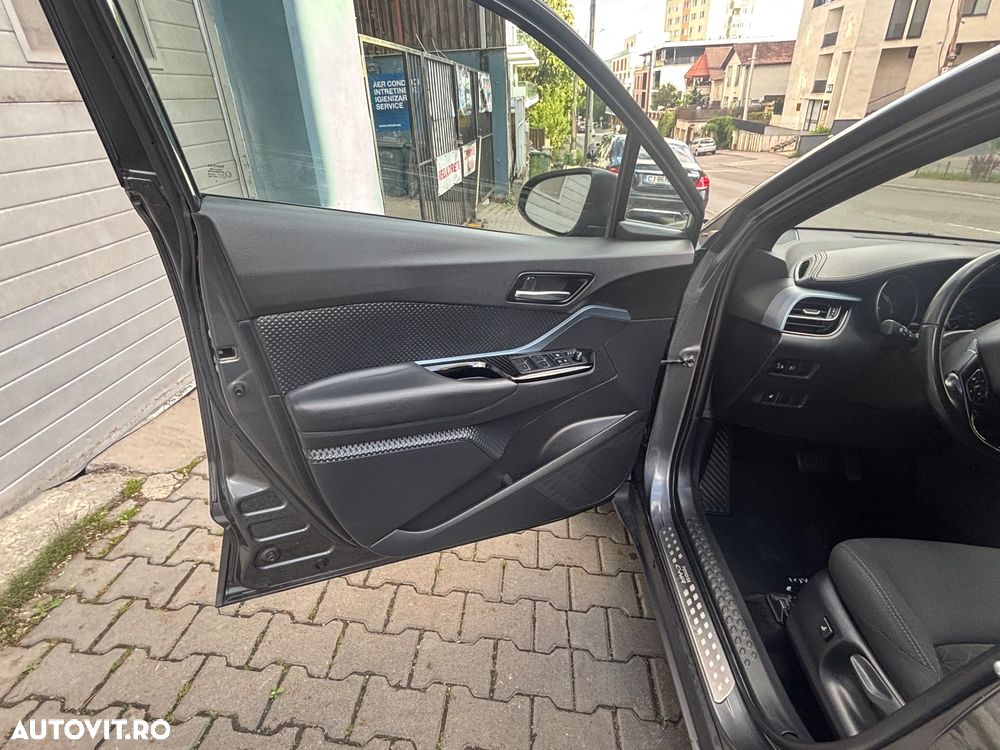 Toyota C-HR 2.0 Lounge - 8