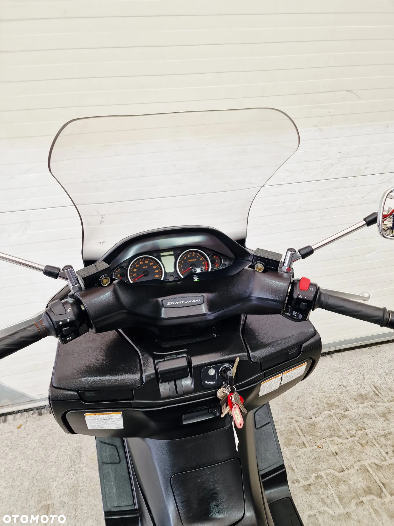 Suzuki Burgman - 26