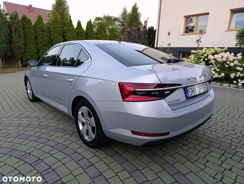 Skoda Superb 1.5 TSI Ambition - 4