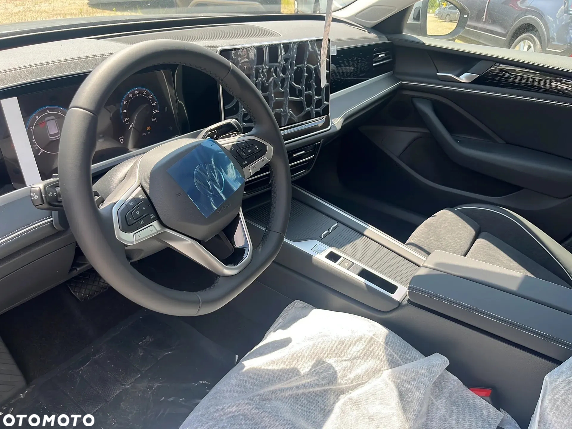 Volkswagen Passat 1.5 TSI ACT mHEV Business Plus DSG - 9