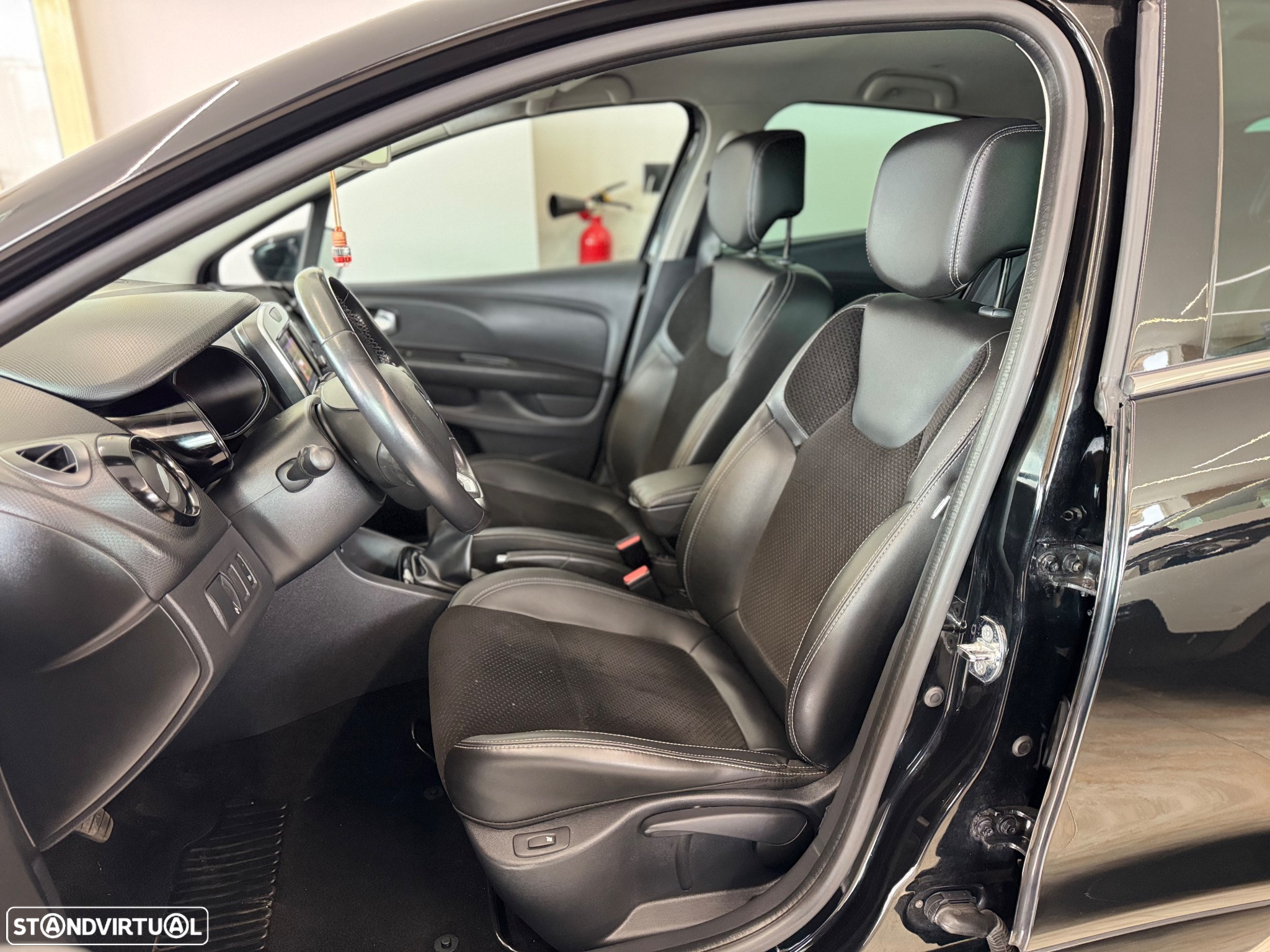 Renault Clio (Energy) dCi 90 Bose Edition - 9