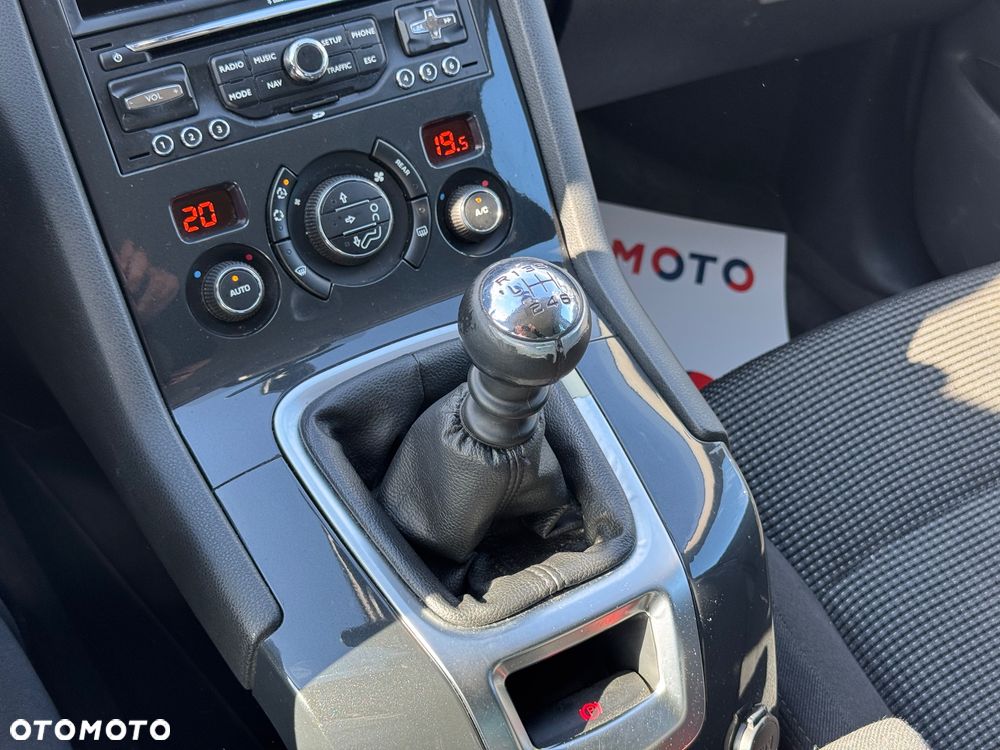 Peugeot 5008 1.6 HDi Premium - 26