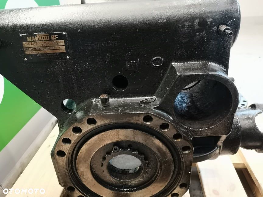 Atak Manitou MT 732 {Spicer 212426-001} - 10
