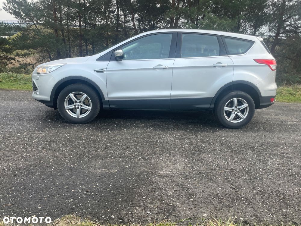 Ford Kuga - 10
