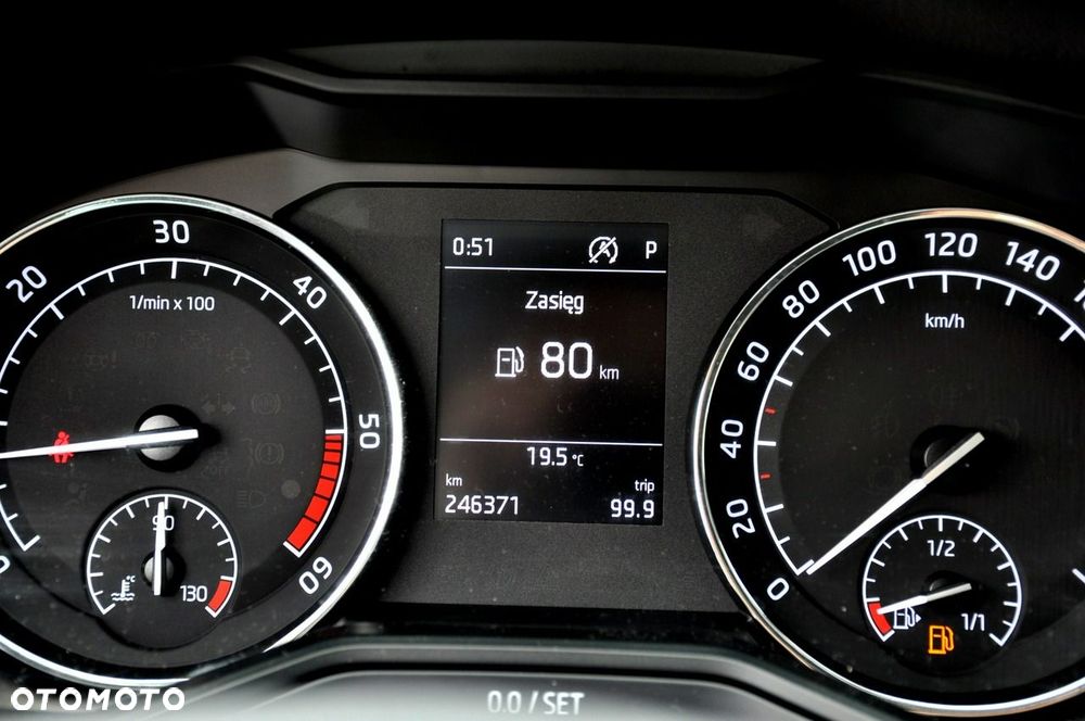 Skoda Superb 2.0 TDI SCR 4x4 Style DSG - 34