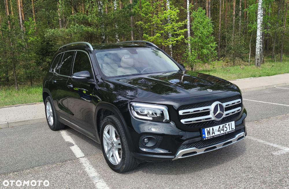 Mercedes-Benz GLB - 1