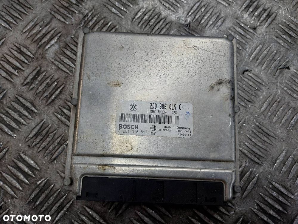 KOMPUTER STEROWNIK SILNIKA VOLKSWAGEN LT 46 2.8 TDI 2D0906019C - 1