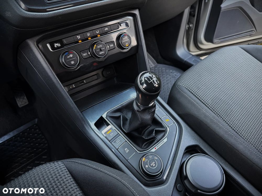 Volkswagen Tiguan 2.0 TDI SCR 4Motion (BlueMotion Tech) Comfortline - 33