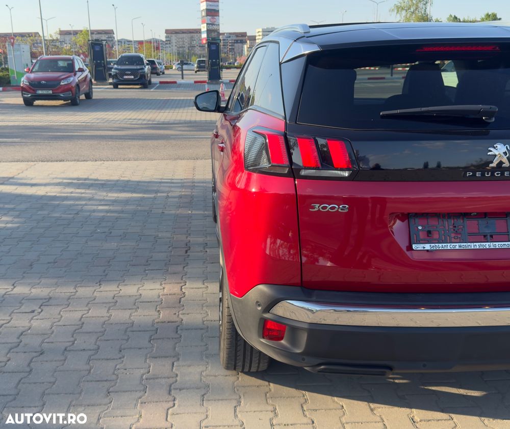 Peugeot 3008 1.2 PureTech Turbo S&S EAT8 Allure - 19