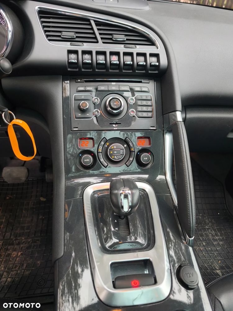 Peugeot 3008 2.0 HDi HYbrid4 - 10