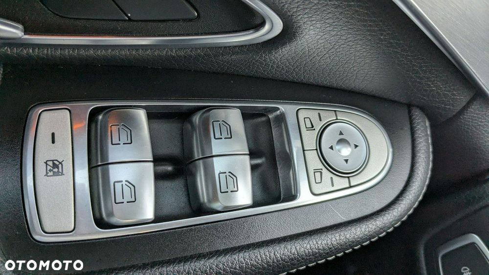 Mercedes-Benz Klasa C - 25