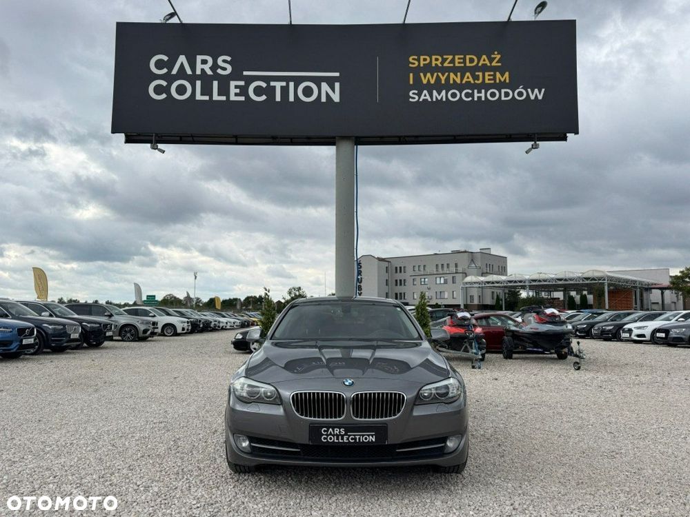 BMW Seria 5 528i Luxury Line - 23