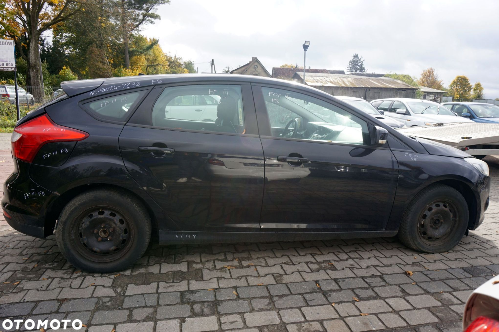 FORD FOCUS III MK3 5D HB 2012 FB 1.0 12V M2DA 100KM B5/IB5 4.25 CZARNY PANTHER na części - 6